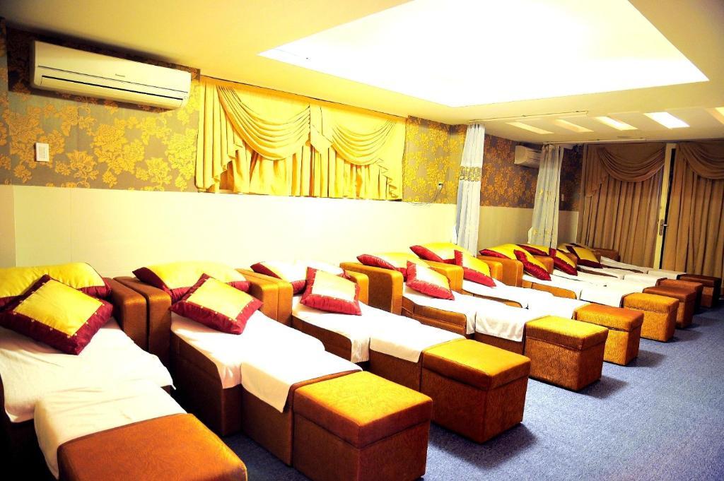 A25 Hotel - 14 Luong Huu Khanh Ho Chi Minh City Bagian luar foto